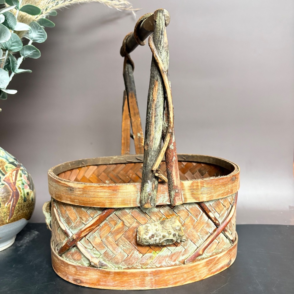 Vintage Woven Basket | Rustic Oval Gathering Caddy | Wood Fairycore Decor‎